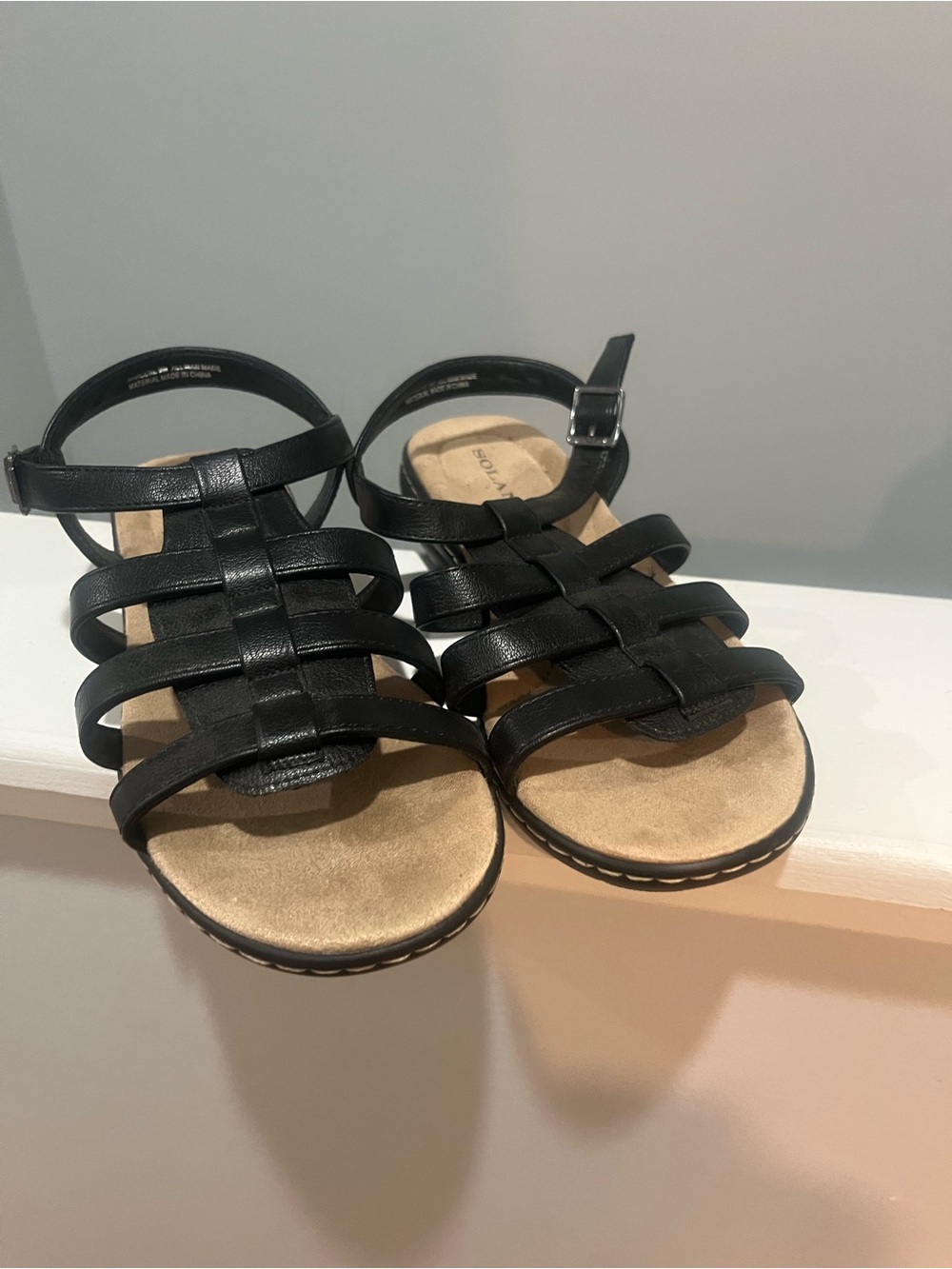 Black Brown Size 9 SOLANZ Strappy Women's Sandals - Comfort Casual Like New